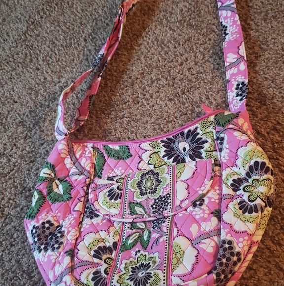 Vera Bradley Handbags - Brand new never used Pink vera bradley cross body
